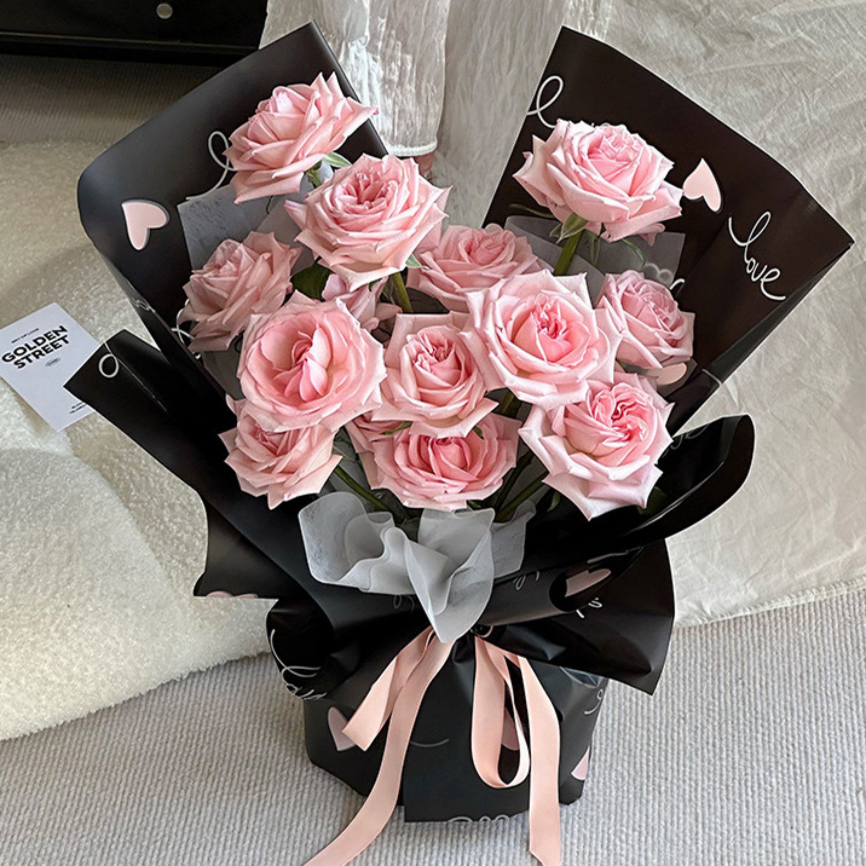 Classic Heart Print Wrapping Paper - Black